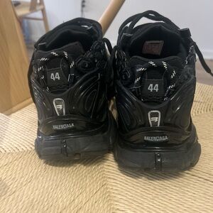 Balenciaga runners size 44
